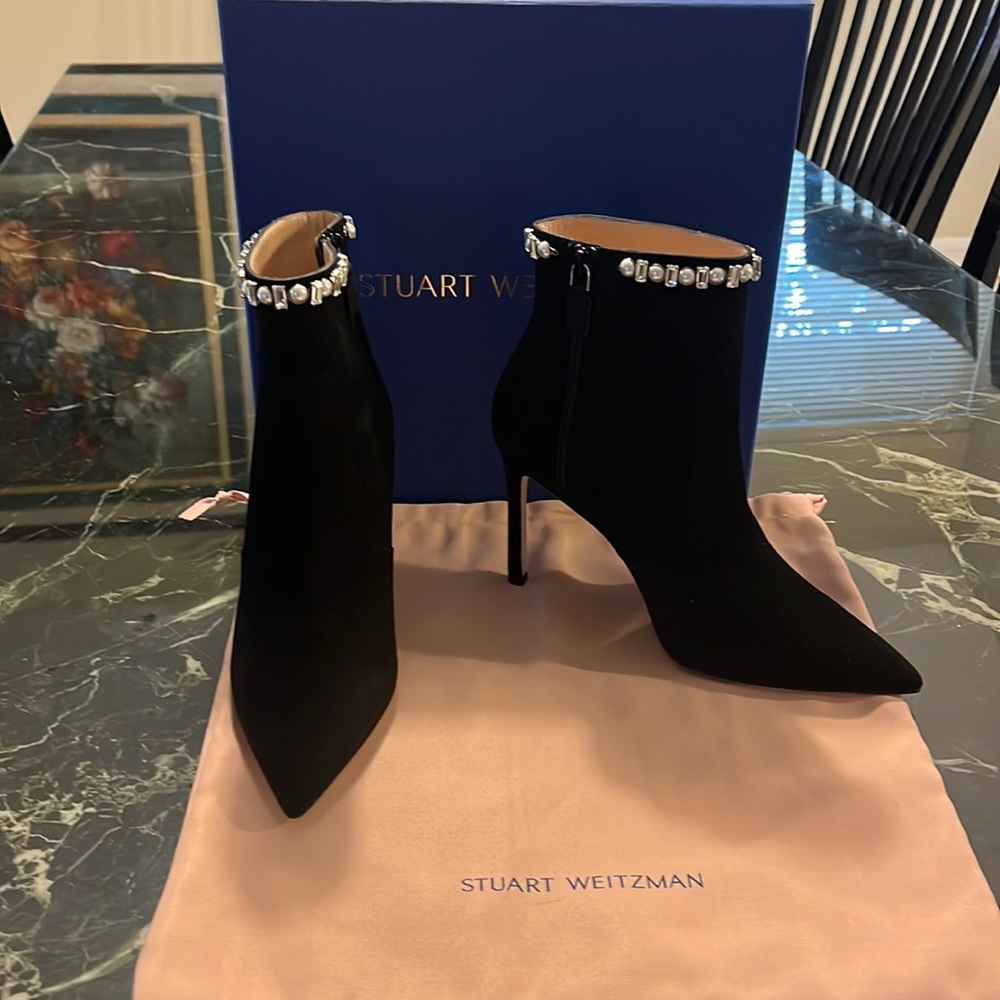 Stuart Weizman Black bootie